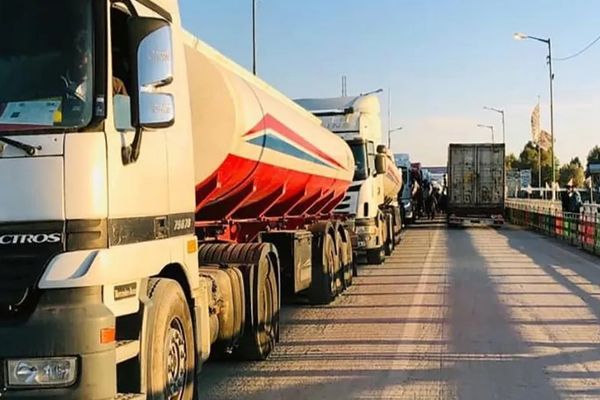 طالبانو تېره میاشت ۱۸۴ ټانکره بې کیفیته نفتي توکي بېرته ګرځولي