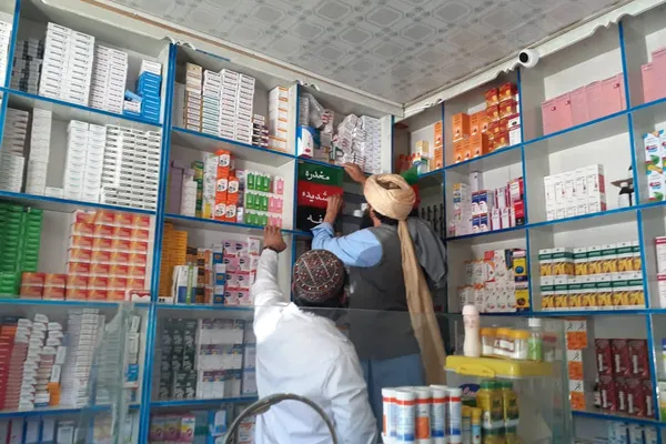 ازبکستاني پانګوالو افغانستان ته د درملو واردولو لپاره چمتووالی ښودلی