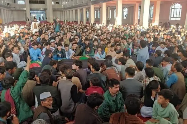 Herat Residents Delay Burial of Hazara Victims in Protest Against Targeted Violence