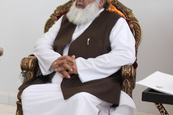 مولانا فضلالرحمن از «پیامهای مثبت طالبان به اسلامآباد» استقبال کرد