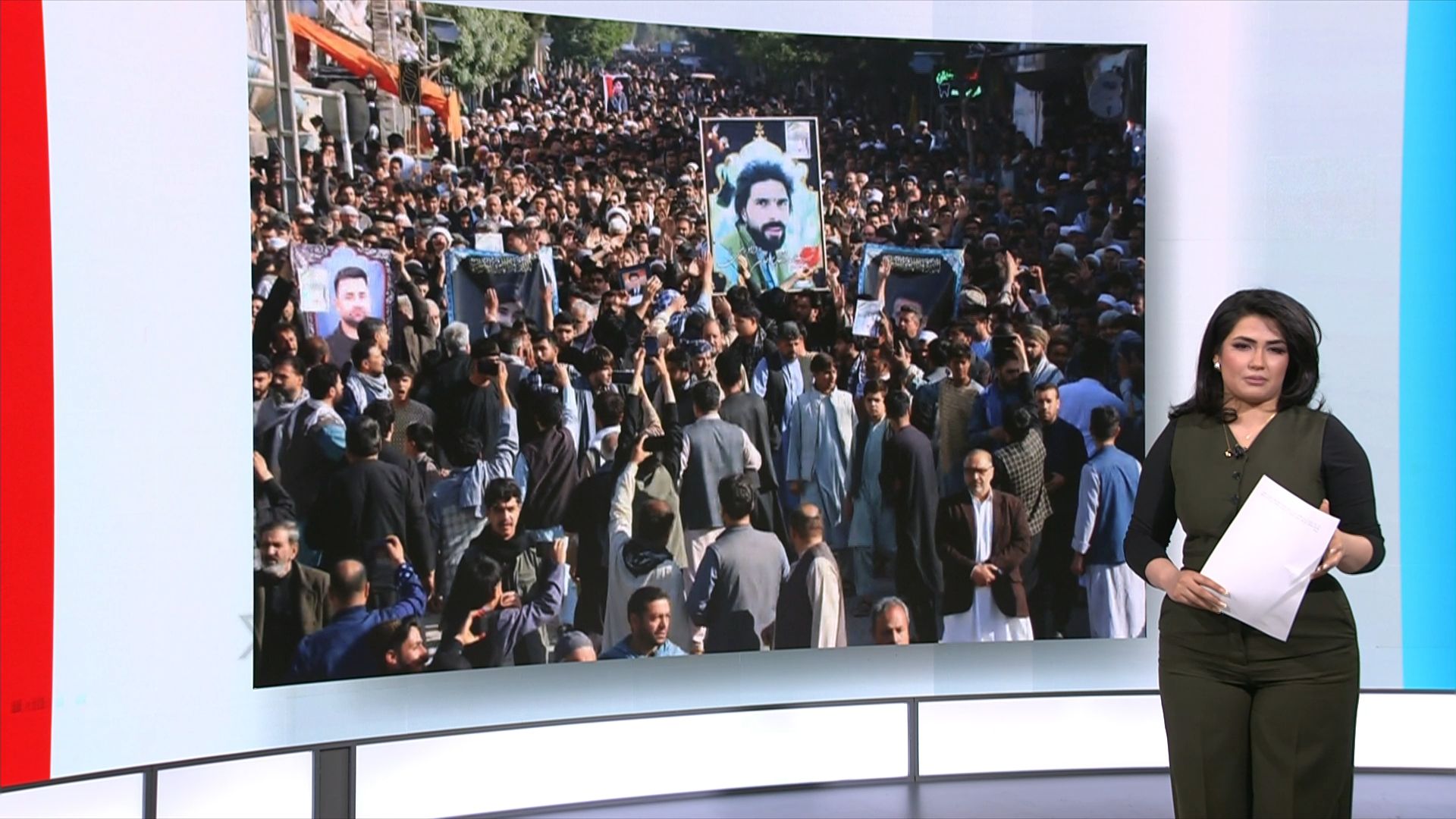 راهپیمایی سوگواران برای عدالت در مراسم خاکسپاری قربانیان تیراندازی هرات؛