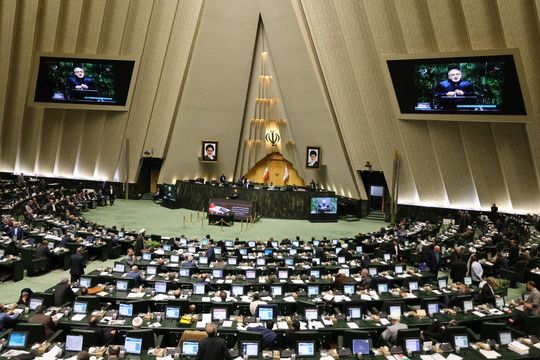 د خبریالانو فدراسیون: ایران کې له بهرنیو رسنیو سره اړیکې جرم ګڼل به د خلکو غږ چوپ کړي