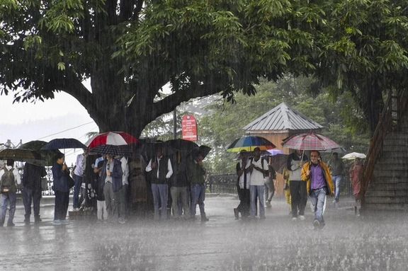 د هند په هېماچل پردېش کې د سختو بارانونو له امله ۳۷ کسان مړه شوي دي