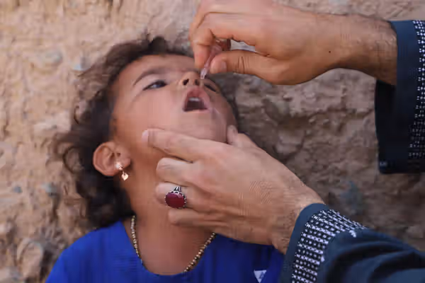 شمار مبتلایان به بیماری فلج کودکان در افغانستان به ۱۵ رسید