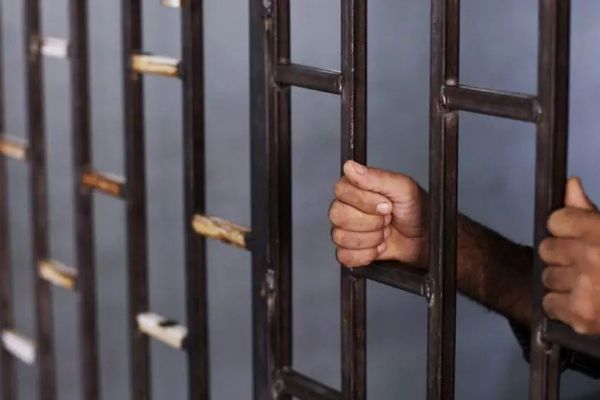 طالبان د ایران په زندانونو کې د افغان بندیانو د معلوماتو راټولولو بهیر پیلوي