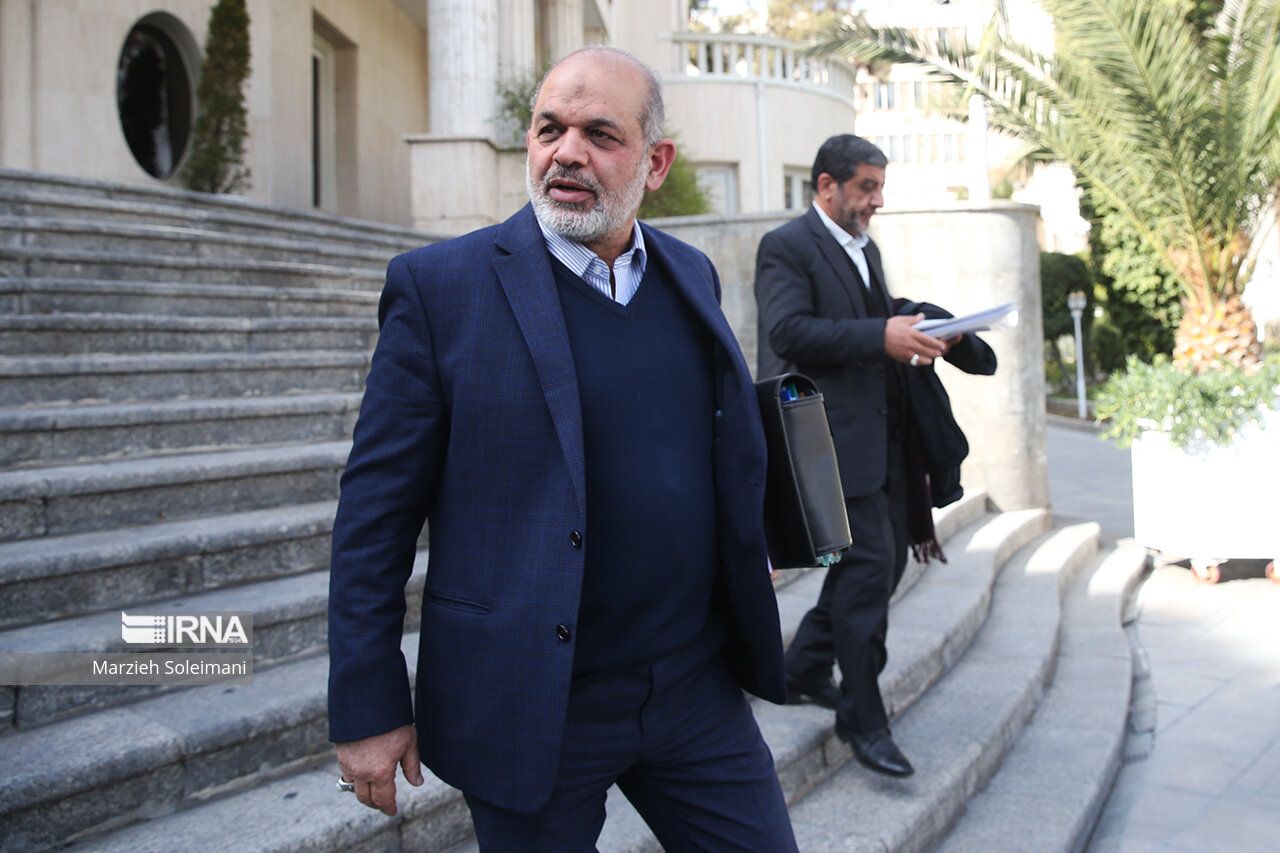 وزیر داخله ایران: مسئولان «رده پایین» طالبان که علیه ایران حرف زدند، برکنار شده‌اند