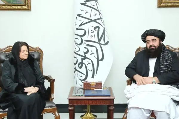 نائبة الأمين العام للأمم المتحدة تبحث "مسار الدوحة" مع وزير خارجية طالبان