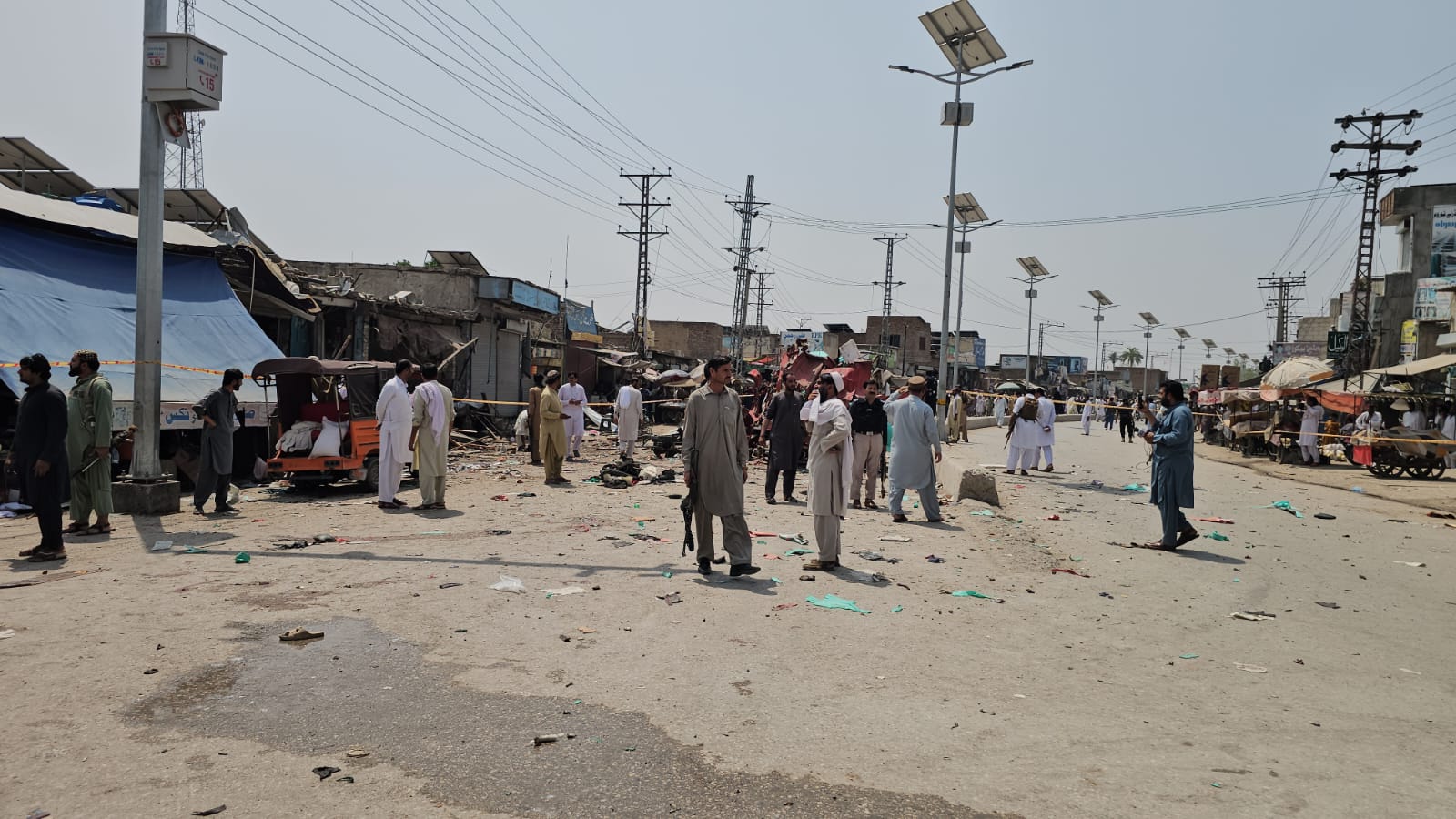 د خیبر پښتونخوا په لکي مروت کې چاودنې ۹ کسان وژلي