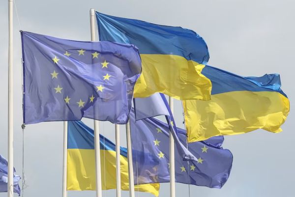 اتحادیه اروپا داراییهای روسیه را به طور نامحدود مسدود کرد