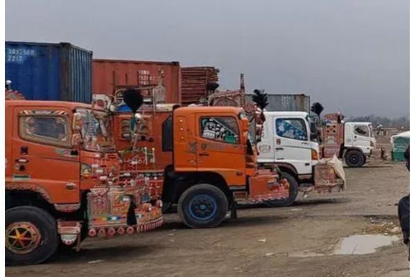 Pakistan’s Imports From Afghanistan Jump 50 Precent In August