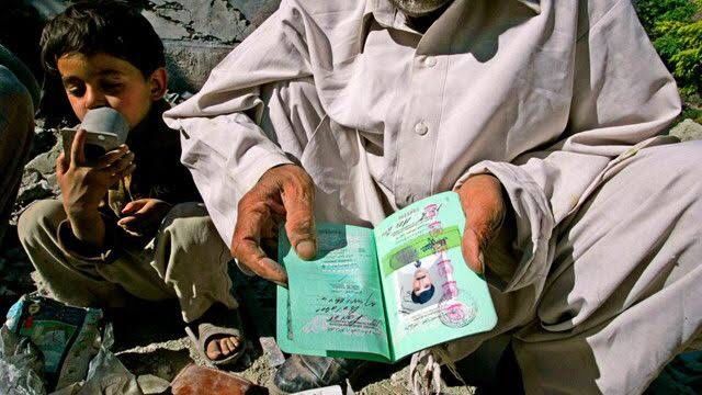 د بلوچستان ایالتي چارواکي: د شاوخوا یو لک افغانانو پاکستانۍ پېژندپاڼې مو بې اعتباره کړې