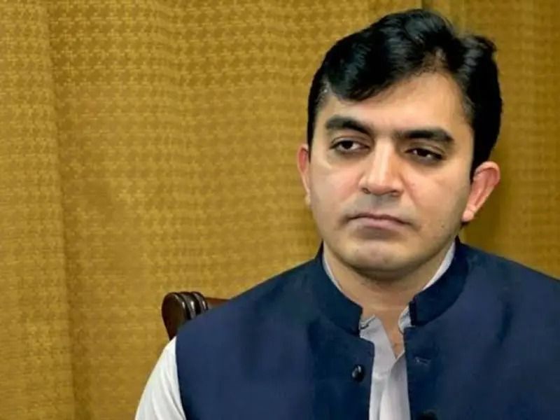 پاکستاني طالبان: محسن داوړ د افغانستان پر ځای په وزیرستان کې د جګړې ارمان پوره کولی شي