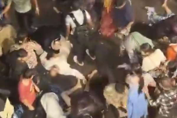 ازدحام جمعیت در مراسم مذهبی هند دستکم ۱۷ کشته بر جا گذاشت