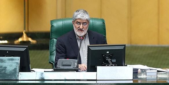 معاون سابق پارلمان ایران:ایران برای دفاع از خود به دنبال ساخت بمب اتومی بود