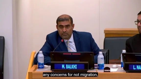 د پوهنې پخوانی وزیر: طالبان د طالبي تعلیمي سیسټم په جوړولو سره نوی نسل افراطیت ته اړباسي