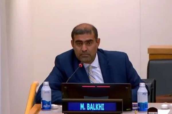 د پوهنې پخوانی وزیر: طالبان د طالبي تعلیمي سیسټم په جوړولو سره نوی نسل افراطیت ته اړباسي