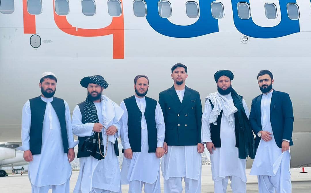 د طالبانو د عامې روغتیا وزارت یو پلاوی د درملو په برخه کې د همکارۍ لپاره بنګله دېش ته لاړ