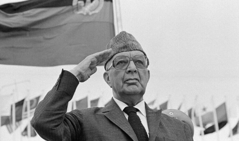 د افغانستان د لومړي جمهوري دولت ولسمشر داود خان