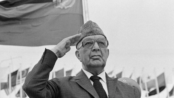 د افغانستان د لومړي جمهوري دولت ولسمشر داود خان