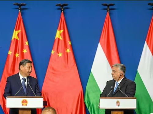 د هنګري لومړی وزیر د اوکراین جګړې د سوله ییز حل د موندلو لپاره چین ته ولاړ