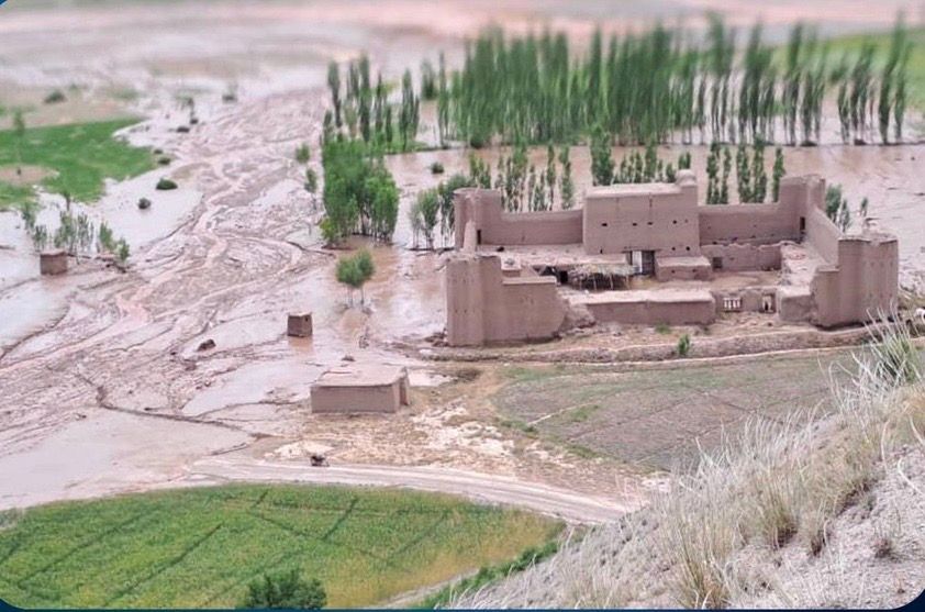 په بامیان کې سېلابونو ۷ کسه مړه کړي او لس تنه نور تري تم دي