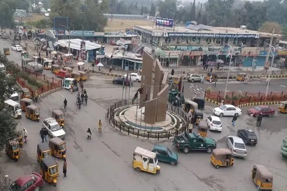 یک نفر در اثر تیراندازی به کارمند محلی قنسولگری هند در جلالآباد کشته شد