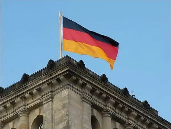 آلمان خواستار بازگشایی مکاتب و دانشگاه‌ها به روی دختران شد