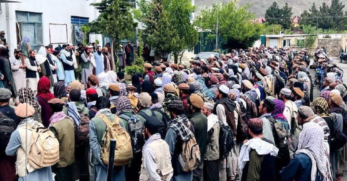 طالبان برای فرونشاندن شورش در پنجشیر، ۲۰ هزار جوان را کار داده است