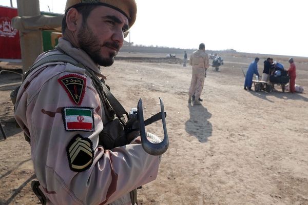 ایراني چارواکي: ایران ته له غیر قانوني لارو د تلونکو افغانانو شمېر دوه برابره ډېر شوی