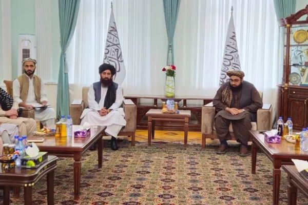 Tashkent Doesn’t Allow Taliban Ambassador to Place Group's Flag Next To Uzbek Flag
