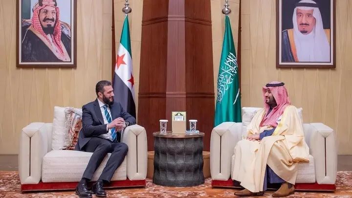 احمد الشرع د سعودي د تېلو پر تاسیساتو د برید د غندنې ترڅنګ د ریاض ملاتړ اعلان کړ