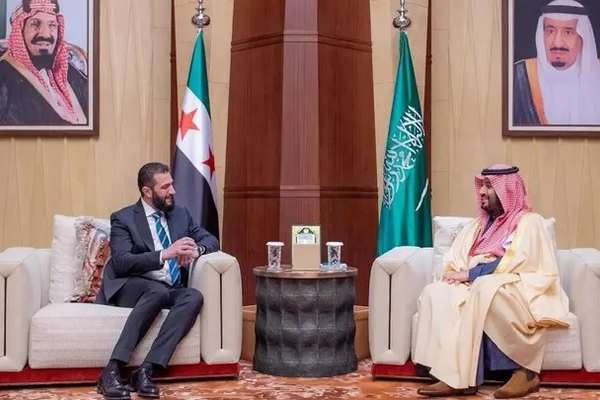 احمد الشرع د سعودي د تېلو پر تاسیساتو د برید د غندنې ترڅنګ د ریاض ملاتړ اعلان کړ