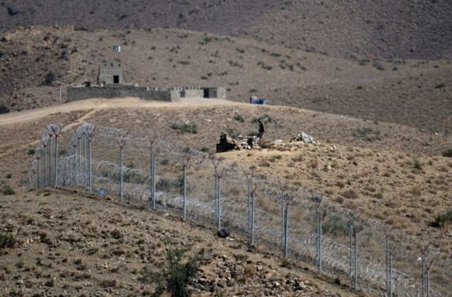 په ننګرهار کې د طالبانو او د پاکستان د سرحدي ځواکونو ترمنځ نښته شوې