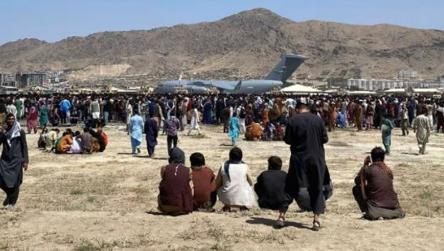 اللجنة في مجلس النواب الأميركي تدرس تداعيات عيوب عملية إجلاء الأفغان
