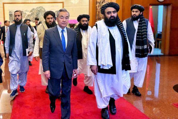 د چین د بهرنیو چارو وزیر: چین په افغانستان کې د نفوذ سیمې په لټه کې نه دی