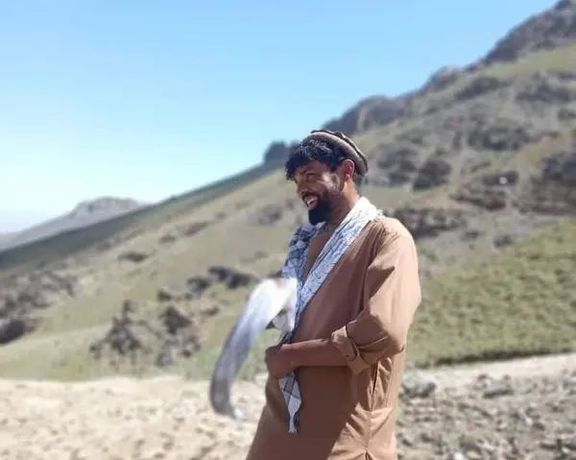 یک مرد غیرنظامی به نام سیدامان عثمانی که بامداد دوشنبه، ۲۰ سرطان در قریه سچی بالای ولسوالی خوست ولایت بغلان توسط طالبان تیرباران شد