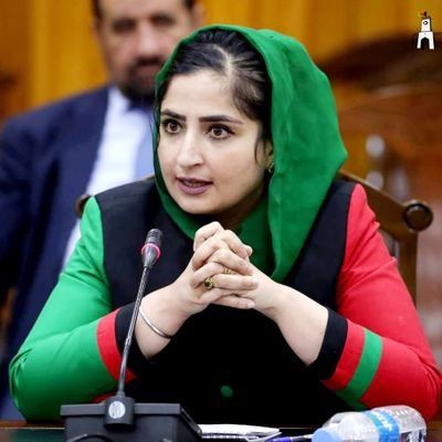 انارکلي هنریار: ازبکي ژبه زموږ د هویت او فرهنګ سمبول او د نیکونو ویاړلی میراث دی 