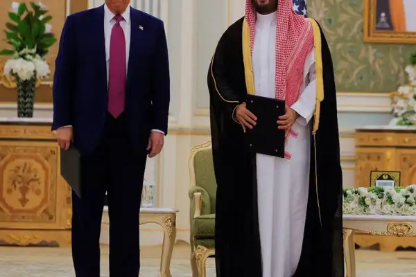 اکسیوس: محمد بنسلمان از ترامپ خواست از حمله به ایران خودداری کند