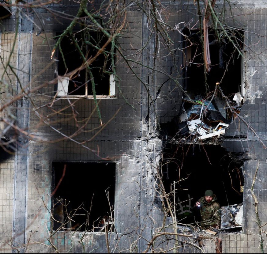 روسیې د بې‌پیلوټه الوتکو او توغندیو په وسیله پر کېیف بریدونه کړي دي