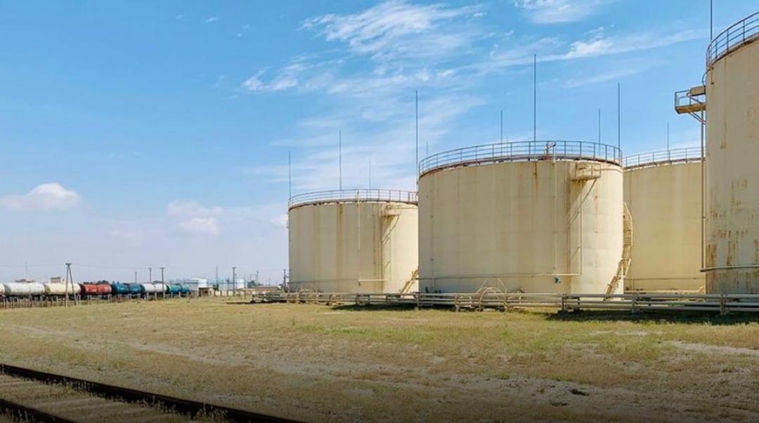 تر ۱۷کلن ځنډ وروسته؛ طالبانو په حیرتان بندر کې د نفتي زېرمو د بیا فعالېدو خبر ورکړی