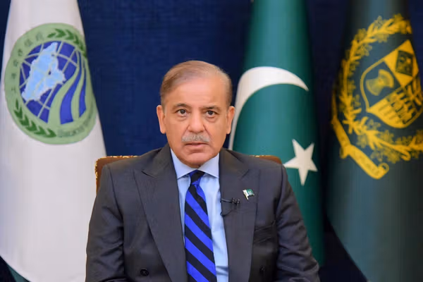 شهباز شریف: رژیم طالبان با هند برای تخریب پاکستان همکاری میکند