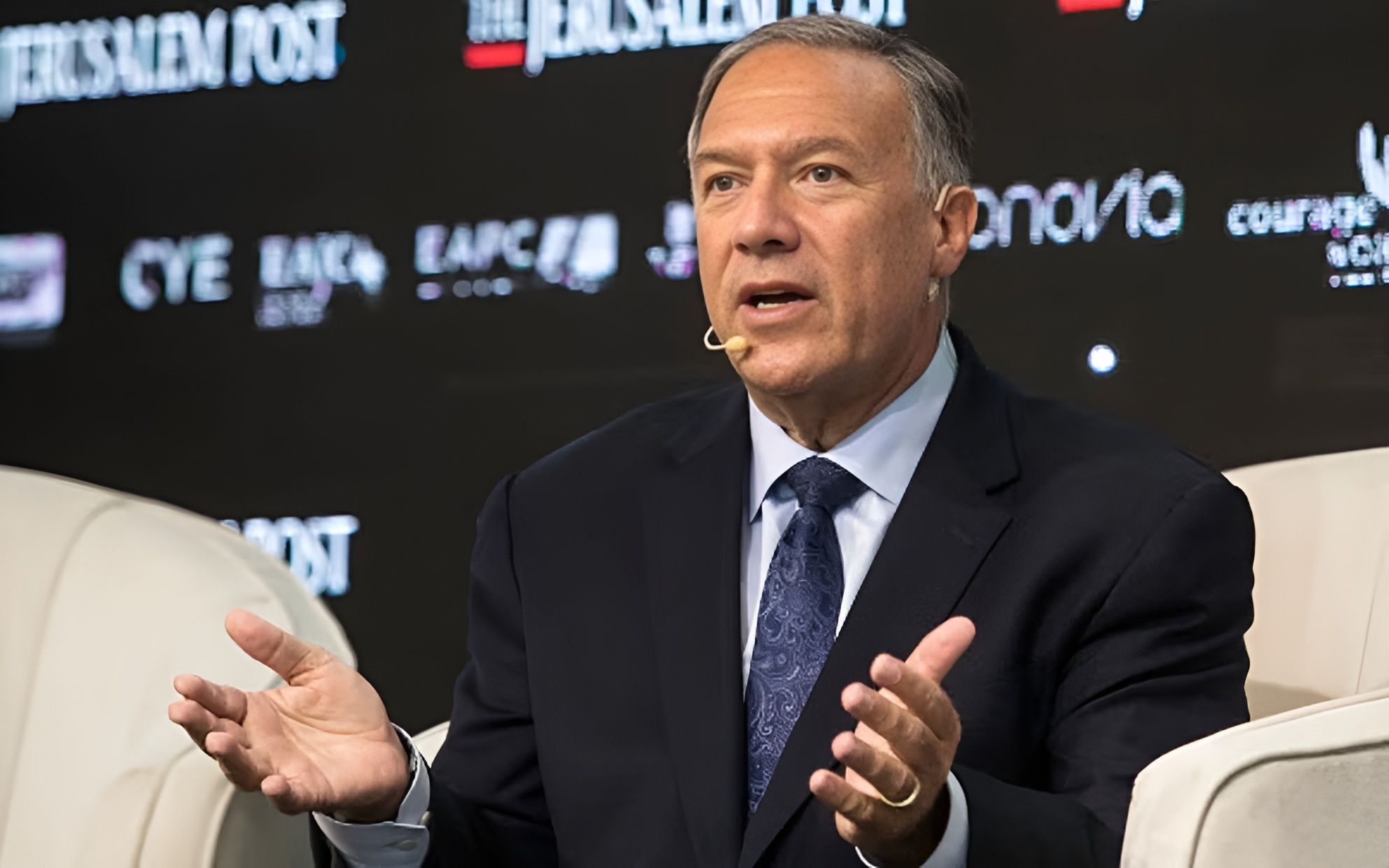 مایک پمپیو: له ایران سره هېڅ ډول ښه هوکړه شونې نه ده، امریکا باید په قوت سره عمل وکړي