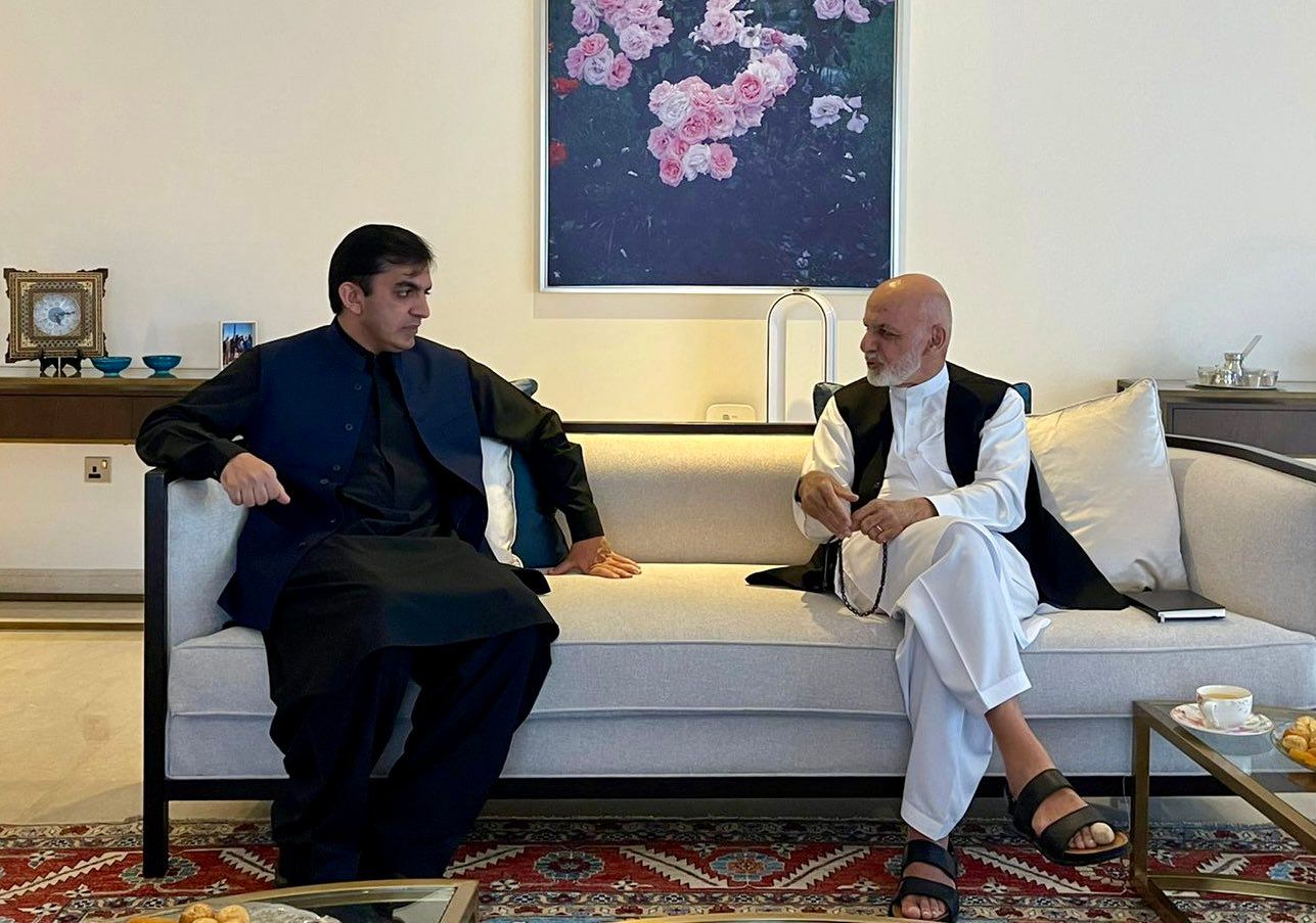 اشرف غنی حمله به محسن داور، سیاستمدار پاکستانی را «وحشیانه» خواند