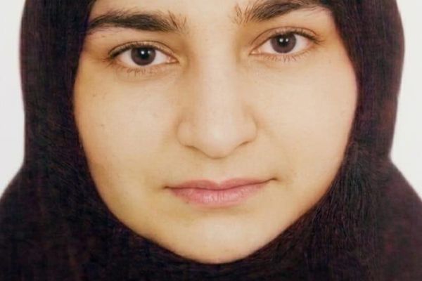 سخنگوی طالبان میگوید پرونده «دختر ۱۷ ساله» در زندان بادغیس را تعقیب میکند