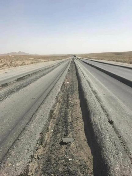 گروه طالبان بازسازی شاهراه کابل - قندهار - هرات را به داوطلبی گذاشت