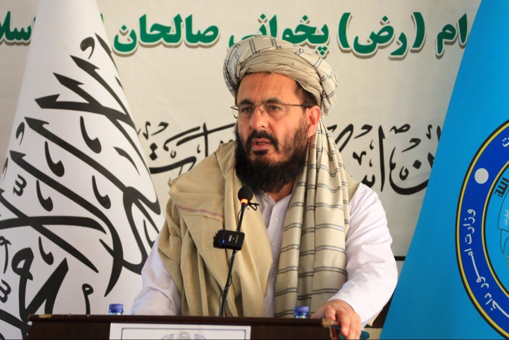 د حقاني په مشرۍ د فساد د مخنیوي کمېټه؛ عمري وايي طالبان له فساده پاک دي