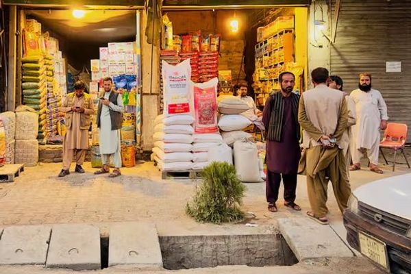 طالبان وايي چې په تېره میاشت کې د خوراکي توکو بیه ۲،۳ سلنه لوړه شوې