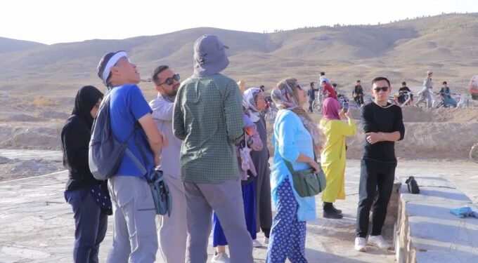 طالبان: تېره میاشت په افغانستان کې د ۲۵۰ سیلانیانو تګ راتګ ثبت شوی