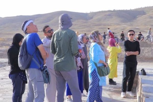 طالبان: تېره میاشت په افغانستان کې د ۲۵۰ سیلانیانو تګ راتګ ثبت شوی