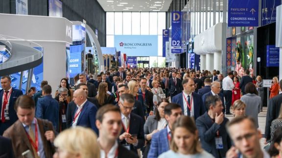 طالبان خواهان فعالیت شرکتهای بزرگ روسیه در افغانستان شد